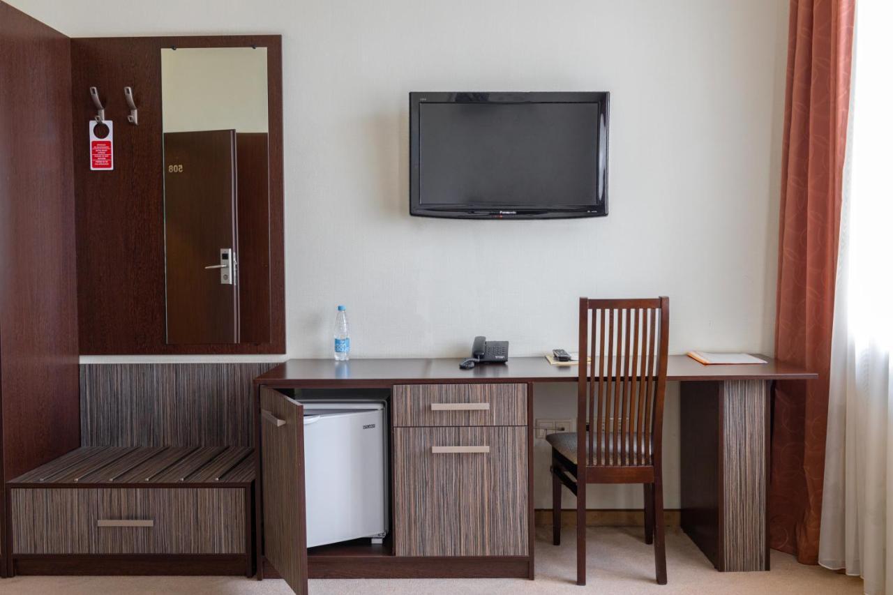 Neman Hotel Гродно Екстериор снимка