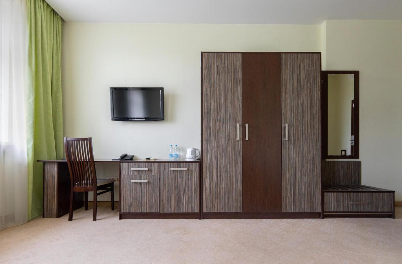 Neman Hotel Гродно Екстериор снимка