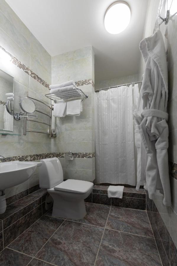 Neman Hotel Гродно Екстериор снимка
