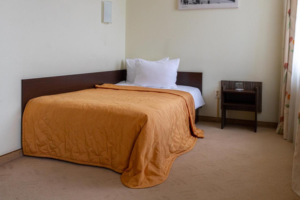 Neman Hotel Гродно Екстериор снимка