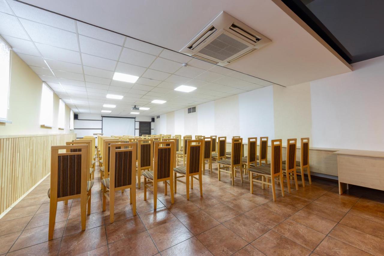 Neman Hotel Гродно Екстериор снимка