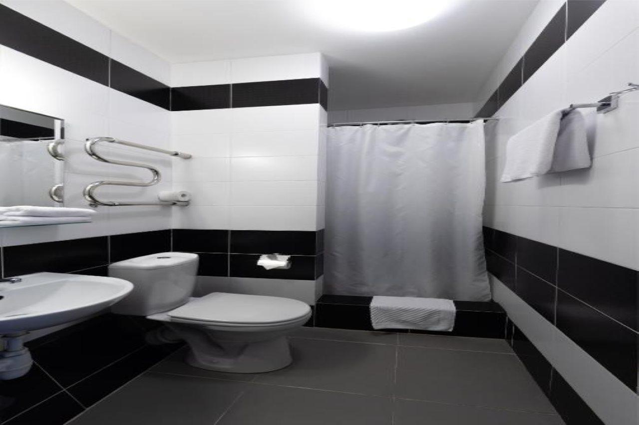 Neman Hotel Гродно Екстериор снимка